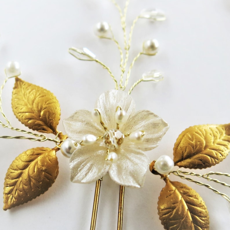 Prom boho headpiece floral with pearl and crystal silver or gold wire Wedding hair vine Bridal hair piece