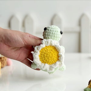 Turtle No Sew Crochet Pattern, Bumble Bee Turtle Pattern, Daisy Turtle ...