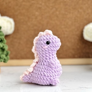 Dinosaur Jurassic World Geen naai haakpatroon, Geen naai Amigurumi haakpatronen Triceratops, Tyrannosaurus, Stegosaurus, Dinosaurus afbeelding 4