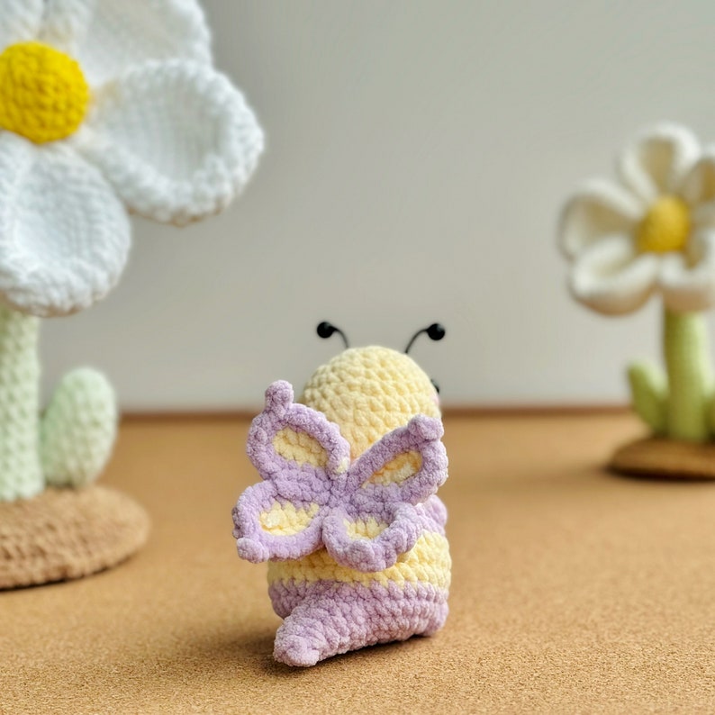 Sunflower Dinosaur No Sew Crochet Pattern, Butterfly Dinosaur Crochet Pattern, Bee-rex Crochet Pattern, No Sew Amigurumi Crochet Patterns zdjęcie 6