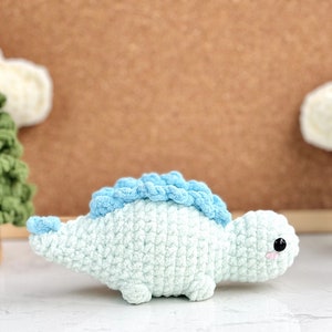 Dinosaur Jurassic World Geen naai haakpatroon, Geen naai Amigurumi haakpatronen Triceratops, Tyrannosaurus, Stegosaurus, Dinosaurus afbeelding 5