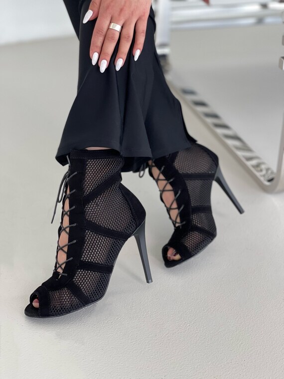 Comfy clubbing hotsell shoes