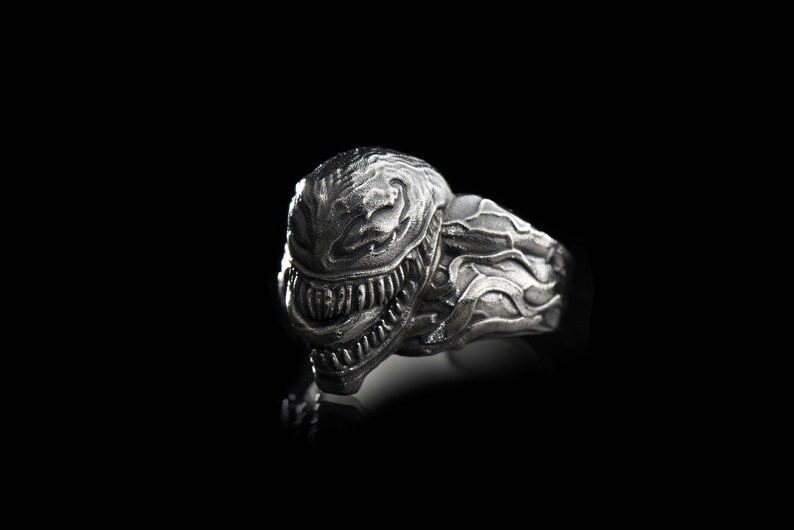 Venom ring Venom movie ring Movie jewelry Venom horror movie | Etsy