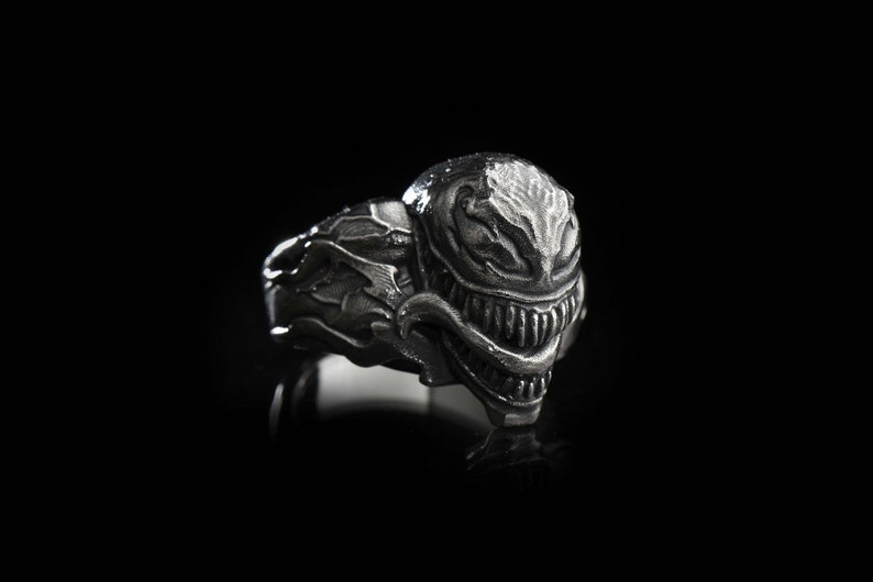 Venom ring Venom movie ring Movie jewelry Venom horror movie | Etsy