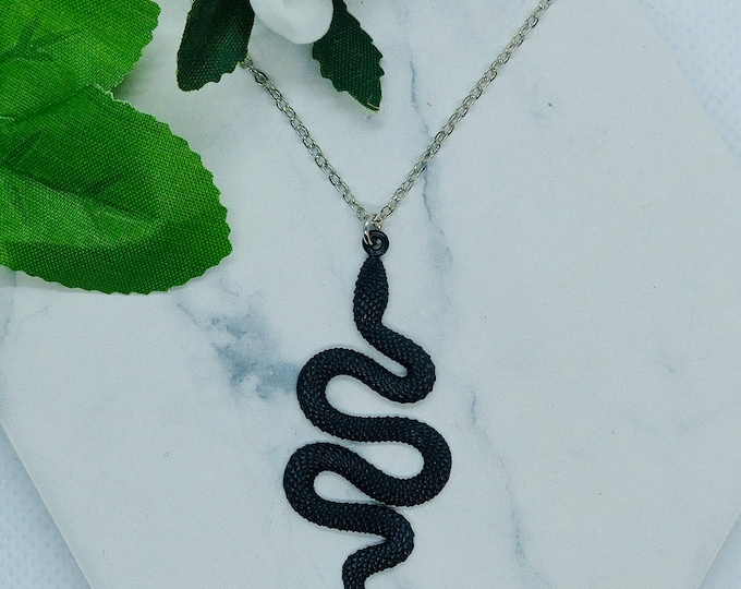 Necklace snake