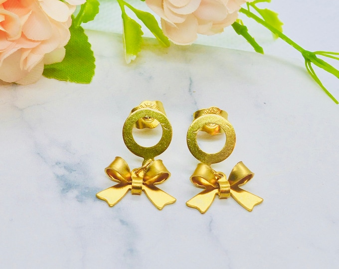 Earring ribbon