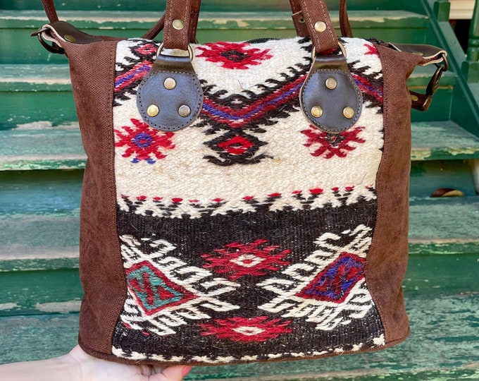 Anatolian Rug Personalized Tote, Boho Style Kilim Bag, Boho Lover Gift For Her, Bohem Style Fringe Bag, Traditional Personalized Bag