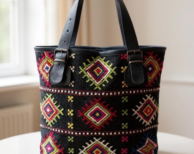 Handmade Embroidered Shoulder Bag – Wool on Hemp with Leather Straps – Unique Tote Crossbody Purse – One-of-a-Kind Gift for Her