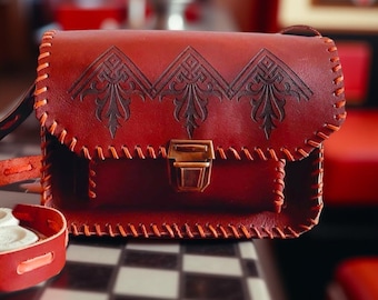 Handmade Leather Messenger Bag: Personalized Cowgirl Style Shoulder Bag