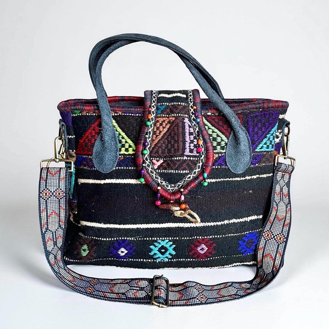 *SALE* Handcrafted Navajo Wool Blanket Tote Handmade Navajo Wool Tote Bag – Large Rug & Leather Shoulder  main image 3