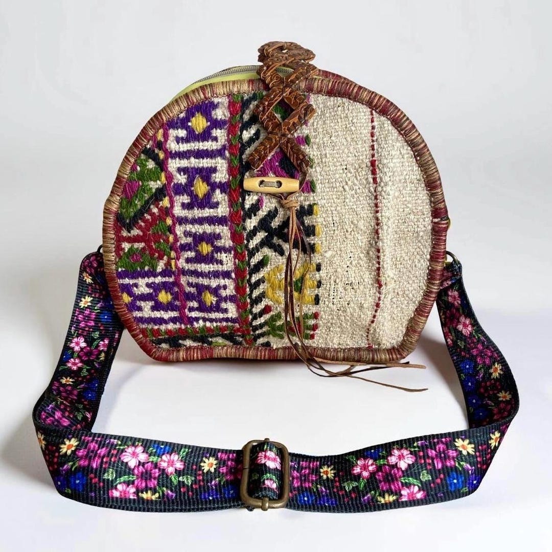 Green Rug Bag Handwoven Wool Rug Bag: Boho Green Leather Crossbody With Guitar Strap ...