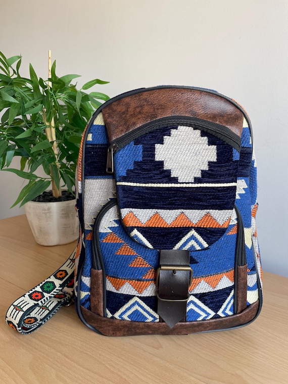 backpack for travel guitar Furch Little Jane Furch shop The best thing about the Ciari Deluxe Carryall Backpack is it fits underneath an airline seat in front of you as your personal item Blue Rug Guitar Strap Backpack,