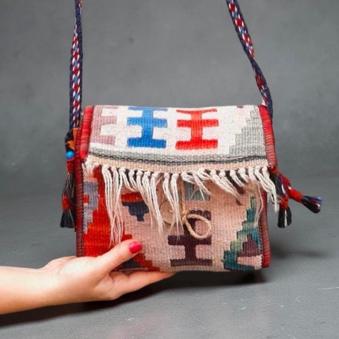 Woven Rug Mini Bag, Natural Material Fringe Hand-made Purse, Tassel ...