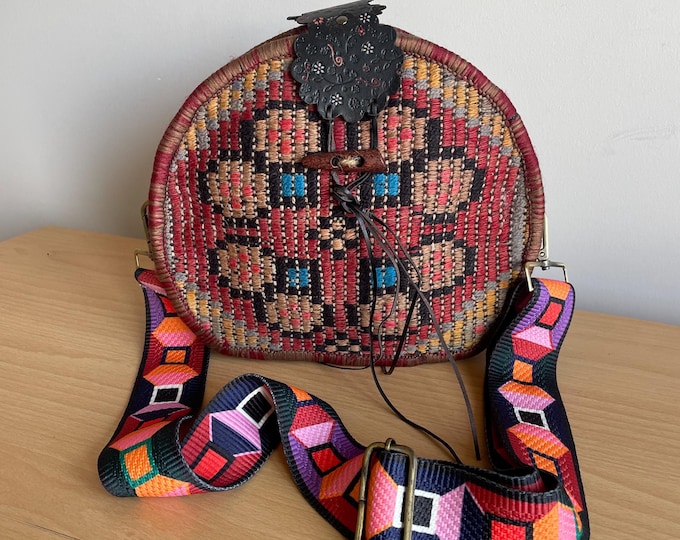Round Kilim Crossbody Bag, Boho Wool Carpet Purse with Colorful Guitar Strap, Ethnic Festival Shoulder Bag, Christmas Natural Gift for Her
