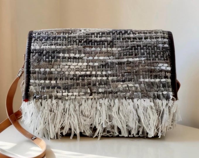 Fringe Kilim Bag: Hand-Woven Boho Purse with Leather Strap