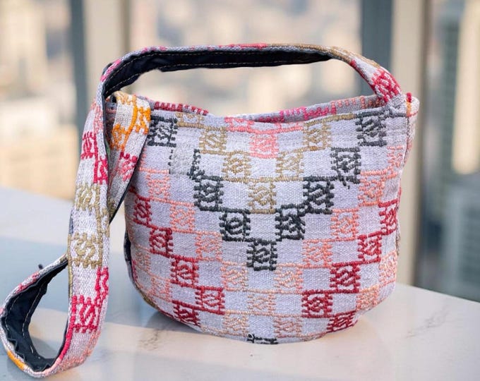 Hand-woven Antique Turkish Rug Messenger Bag, Pale Pastel Pink Crossbody Casual Bag, Boho Style Rustic Authentic Old Fashion Saddle