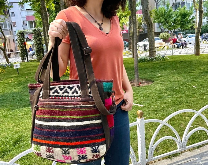 Wool Kilim Tote Bag: Handmade Anatolian Rug & Leather Shoulder Bag