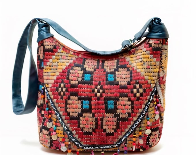 Handmade Anatolian Kilim Crossbody Bag – Unique Boho Shoulder Purse with Leather Strap – Vintage Rug Bag – Personalized Gift for Her