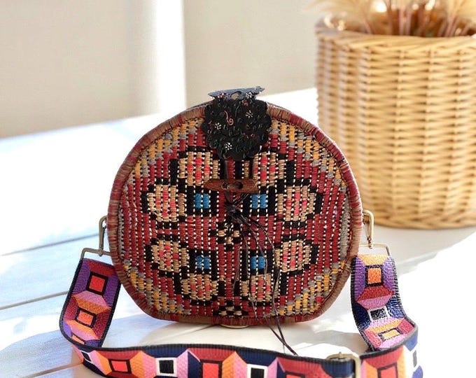 Round Kilim Crossbody Bag, Boho Wool Carpet Purse with Colorful Guitar Strap, Ethnic Festival Shoulder Bag, Christmas Natural Gift for Her