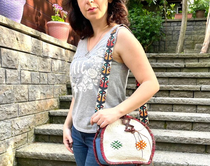 Ivory Oval Shoulder Bag For Her, Hand-Woven Kilim Crossbody Bag With Changeable Guitar Strap, Personalize Birthday Gift, Christmas Gift