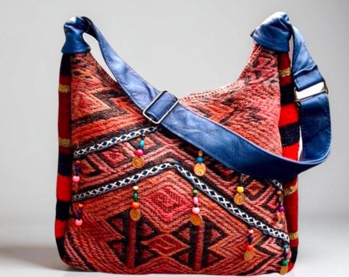 Soft Natural Dyed Wool Rug Tote Bag, Genuine Leather and Kilim Shoulder Bag, Bohem Outfit Accesory, Personalized Artisan Gift For Mother