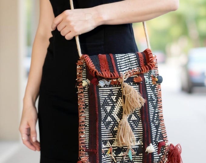 Handmade Antique Rug Saddlebag: Boho Crossbody Bag