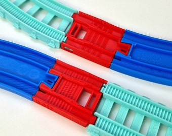 Trackmaster (2014-current) To Tomy Pla Rail Connector Set / Train Track Connector