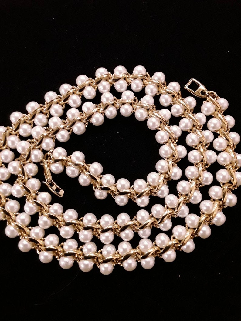 Vintage 1970s Napier necklace
