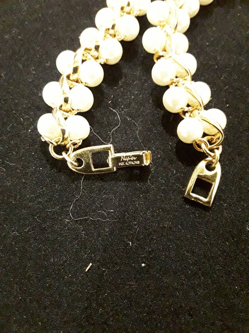 Vintage 1970s Napier necklace