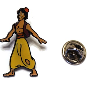 1990s ALADDIN Lapel Pin 3 x 2.5 cm. (1.2&quot; x 1&quot;) Walt Disney Vintage VHTF