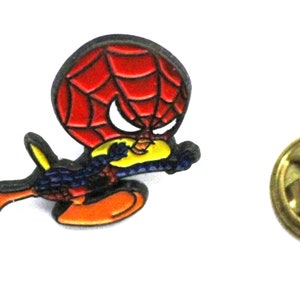 1990s SPIDER-TWEETY Lapel Pin 3 x 2.25 cm. (1.2&quot; x 0.9&quot;) Warner Bros Spiderman-Tweety