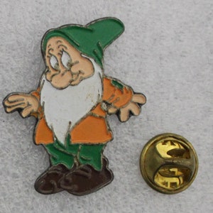 1990s Snow White DWARF Lapel Pin #3 - 3.25 x 2.5 cm. (1.3" x 1") Walt Disney