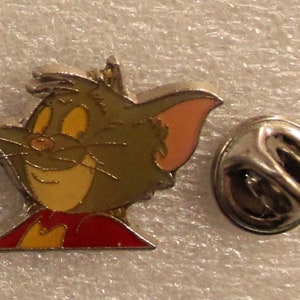 1990s TOM & JERRY Lapel Pin - TOM&#39;s Head - Hanna Barbera - 2 x 2.25 cm. ( 0.8&quot; x 0.9&quot; ) - Very Hard To Find