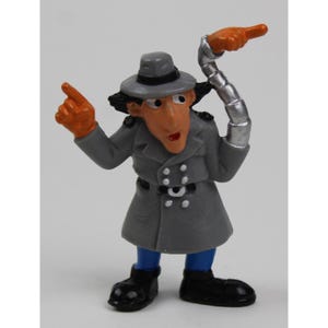 Lata 80. INSPEKTOR GADŻET 3,15" Figurka z PVC Hiszpania Vintage 8 cm P & M Go Gadget Arm