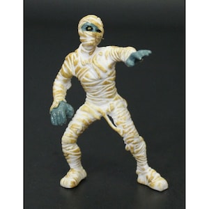 1992 MUMMY 3.75&quot; PVC Figure Yolanda MONSTERS Spanish Vintage Item 9.5 cm. Halloween