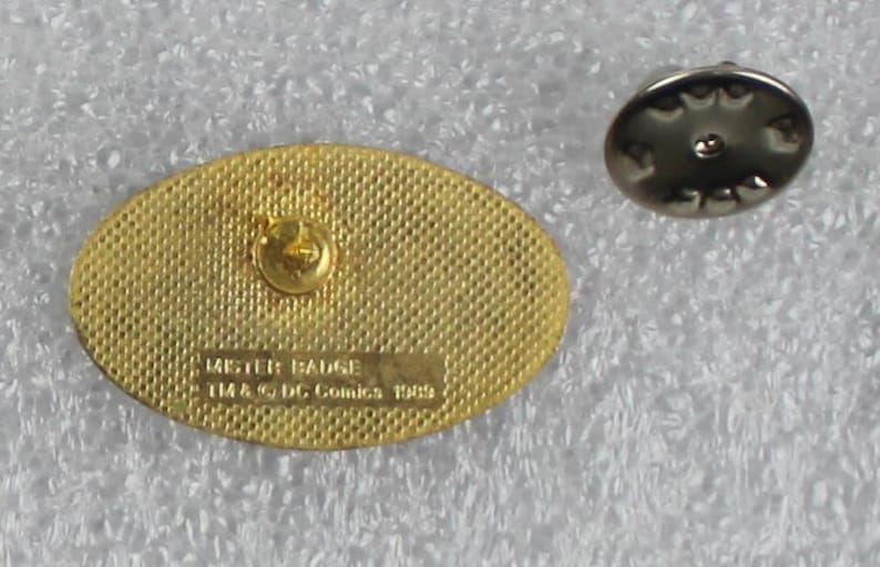 1989 BATMAN LOGO Lapel Pin 1.2