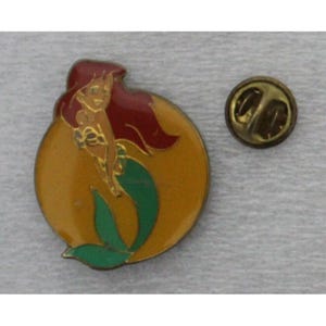 1989 The Little Mermaid ARIEL Lapel Pin 1.3&quot; (3.25 cm.) in Diameter Walt Disney