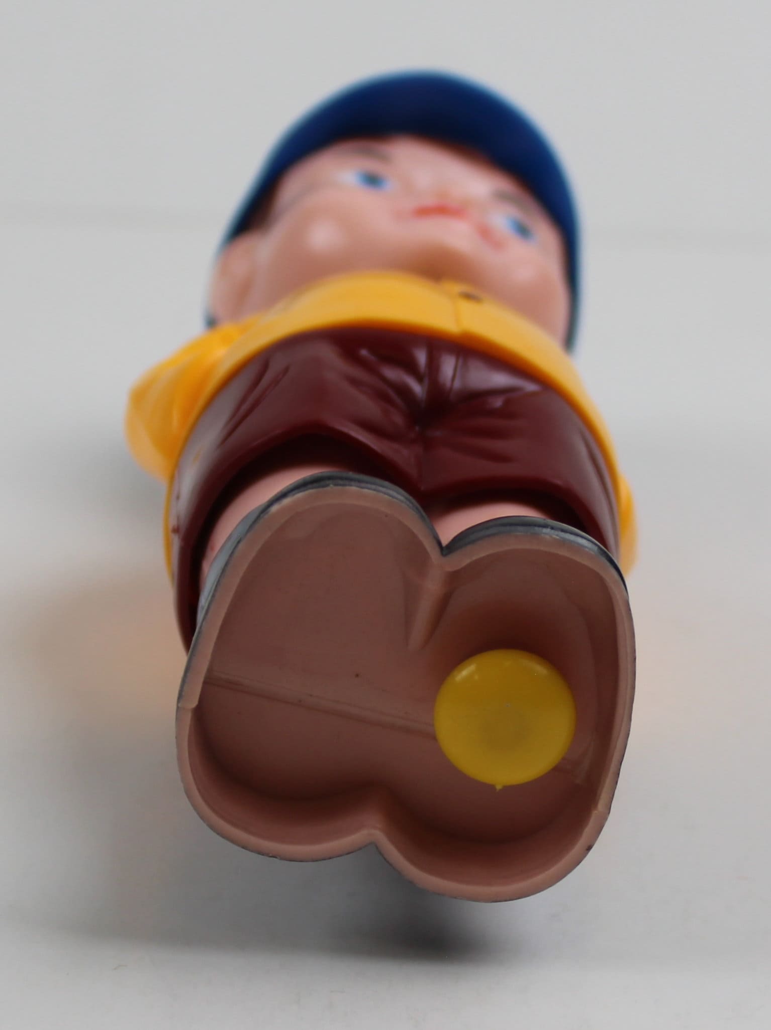 希少　Squirt Wee Boy　水鉄砲　1982年　海外おもちゃ輸入おもちゃ 1982 SQUIRT WEE BOY Plastic Figure - United Kingdom Vintage Item
