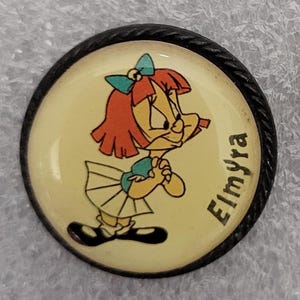 1990s ELMYRA DUFF Lapel Pin 1&quot; (2.5 cm.) Diameter Tiny Toon Adventures Warner Bros