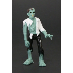 1992 ZOMBIE 3.5&quot; PVC Figure Yolanda MONSTERS Spanish Vintage Item 9 cm. Halloween