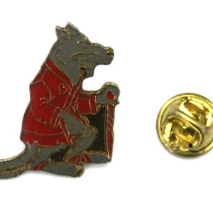 1990s Teenage Mutant Ninja Turtles (TMNT) SPLINTER Lapel Pin - 3 x 2 cm. ( 1.2&quot; x 0.8&quot; ) - VHTF