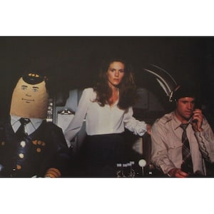 1980 AEREO! Lobby Card Originale Vintage Spagna Leslie Nielsen, Abrahams 13,25" x 9,5" (34 x 24 cm.) #8