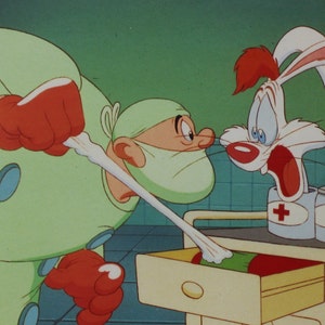 1989 TUMMY TROUBLE Lobby Karte Original Vintage Spanien 34 x 24 cm. 13.5" x 9.5" Roger Rabbit, Jessica Rabbit, Baby Herman #3
