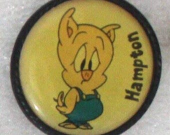 Pin de solapa HAMPTON de la década de 1990, 2,5 cm (1") de diámetro, Tiny Toon Adventures Porky Pig Warner Bros