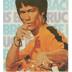 Cartão postal BRUCE LEE dos anos 1990, Jogo da Morte, capa em espanhol, 15 x 10,5 cm (6" x 4,1")