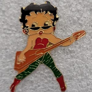 1980s BETTY BOOP GUITAR Lapel Pin 1.3" x 1.2" (3.2 x 3 cm.) Max Fleischer Rare