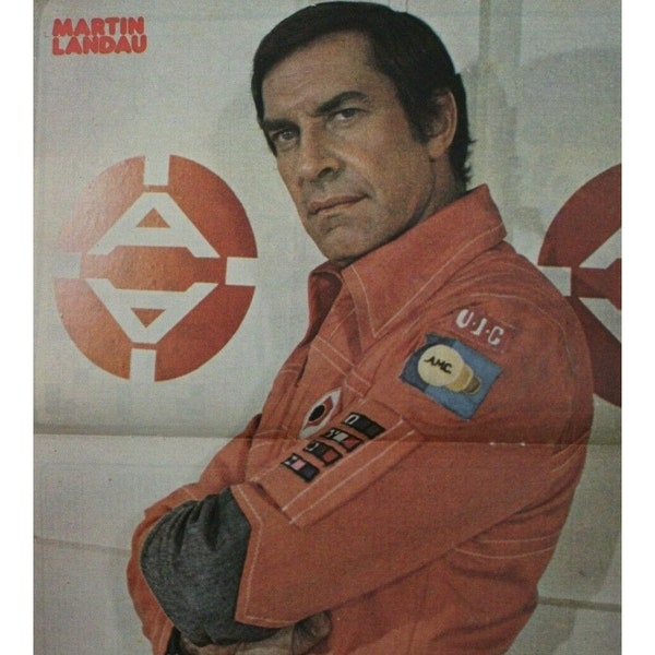 1970s Space 1999 MARTIN LANDAU (Commander John KOENIG) Original Spanish Vintage Item 38 x 26 cm. (15" x 10.25")