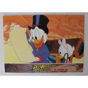 1990 DUCK TALES: Der Schatz Der Verlorenen Lampen-Lobbykarte - Originaler spanischer Vintage-Artikel - 13,5 "x 9,75" (34 x 24,5 cm.) - McQuack # 2