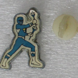1995 BLUE RANGER Lapel Pin Power Rangers 3 x 2cm (1.2&quot; x 0.8&quot;) Saban Promo Spain