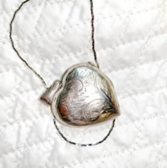 Vintage Heart Shaped Locket Silver Locket/Sterling